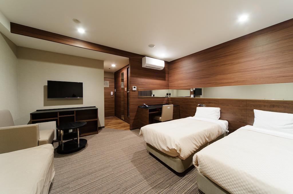 Osaka Fujiya Hotel Exterior photo